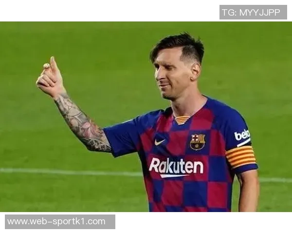 阿根廷足协主席与梅西德保罗重聚合影分享喜悦时刻 阿根廷足协主席与梅西德保罗重聚合影分享喜悦时刻